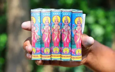 4inch Lakshmi Crackers